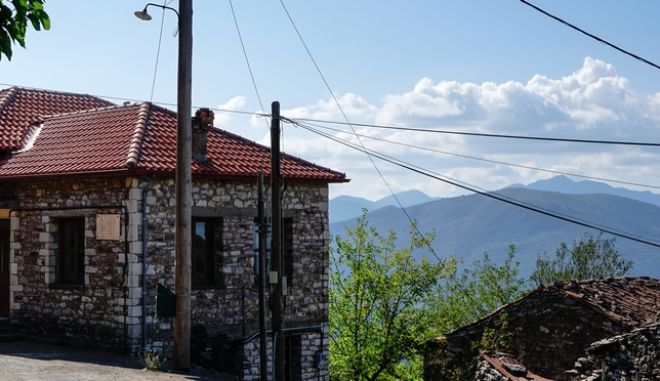Κοροναϊός: Οι κάτοικοι των χωριών Δαμασκηνιά και Δραγασιά μιλούν για την καραντίνα τους