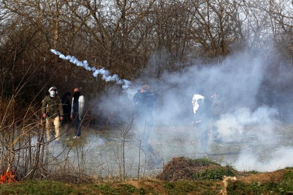 Δήμαρχος Ορεστιάδας : Οργανωμένη τουρκική επίθεση με drones που ρίχνουν χημικά
