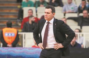 «Φοβάμαι όταν χτυπά το τηλέφωνο»