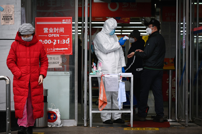 Κινεζική ασφαλιστική εταιρεία προβλέπει την κορύφωση του ιού έως τις αρχές Απριλίου