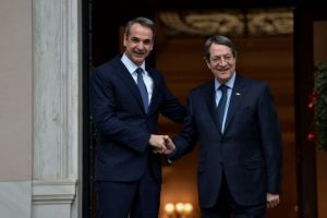 Επικοινωνία Μητσοτάκη – Αναστασιάδη : Κοινές προκλήσεις για Ελλάδα και Κύπρο