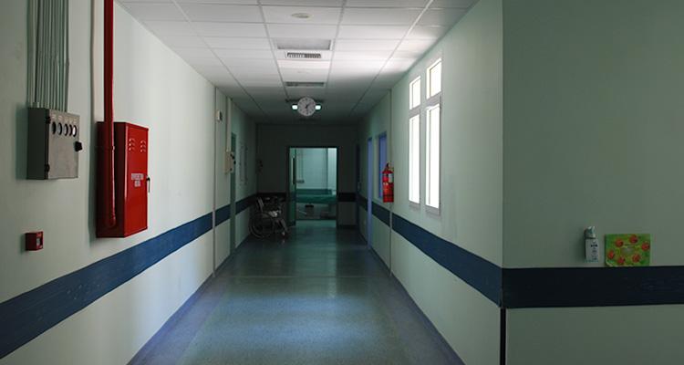Κοροναϊός : Επέστρεψε ασθενής που το έσκασε από το Νοσοκομείο Πύργου