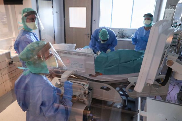 Τσιόδρας: Δεν έχουμε εκθετική αύξηση αλλά δεν εφησυχάζουμε