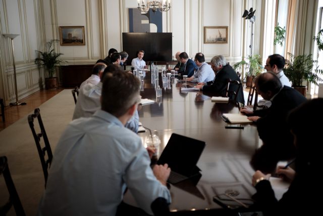 Μέτρα – φωτιά για τον κοροναϊό: Τι προβλέπεται για τα σύνορα και την Εκκλησία