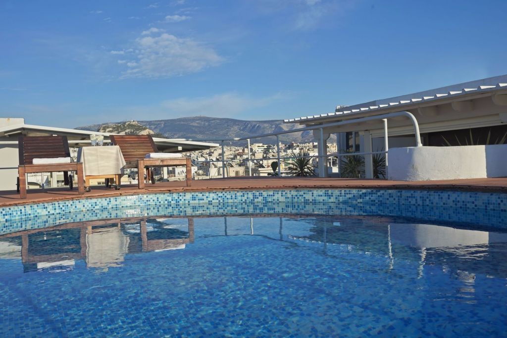 Διευκρινίσεις για το κλείσιμο των ξενοδοχείων