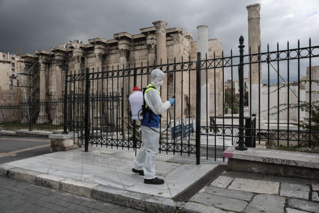 Κρούσματα και νεκροί στην Ελλάδα σε σχέση με άλλες χώρες