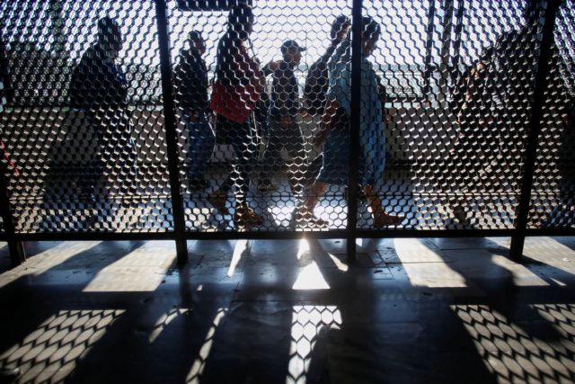 Η ΕΕ κλείνει τα σύνορά της για 30 μέρες