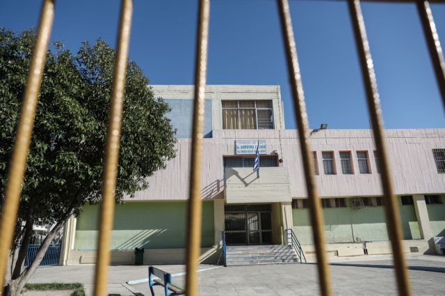 Γιατί αποφάσισαν οι επιστήμονες να εισηγηθούν το κλείσιμο των σχολείων