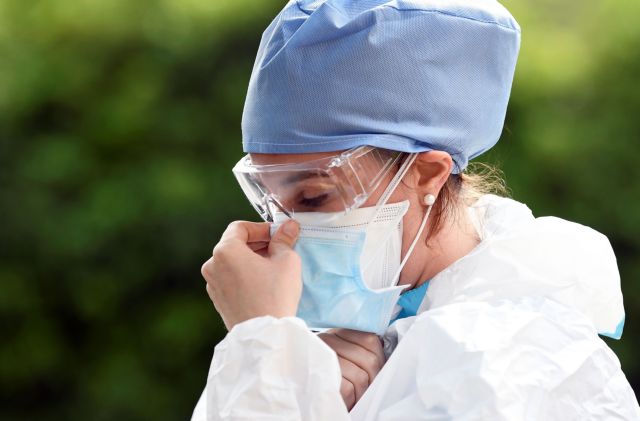 Κοροναϊός: Μειώνονται οι νεκροί στην Ιταλία – 482 νέοι θάνατοι