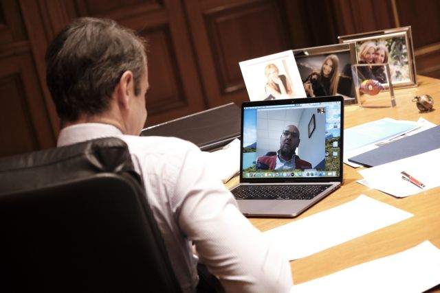 Το «ευχαριστώ» Μητσοτάκη στους ήρωες της υγείας