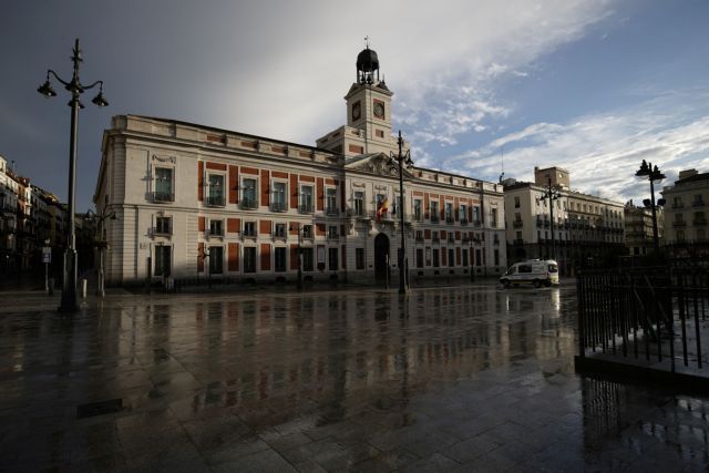 Κοροναϊός: Η Ισπανία παρατείνει το λουκέτο έως τις 9 Μαΐου