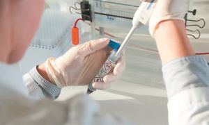 Δοκιμάζονται άλλα δύο εμβόλια