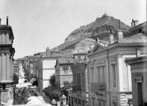 Συγκινητικό ταξίδι στο παρελθόν: Τα σχολεία της Αθήνας