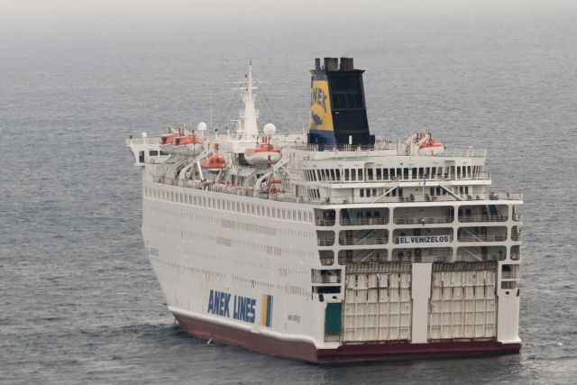Κοροναϊός: Τουλάχιστον 120 επιβαίνοντες θετικοί στον ιό στο πλοίο Ελ. Βενιζέλος