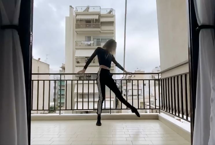 Οι χορευτές της Λυρικής μένουν σπίτι και αυτοσχεδιάζουν