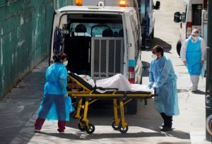 Ελληνας γιατρός στην Ισπανία: Εχουν τον ιό πάνω από 7.000 συνάδελφοί μου