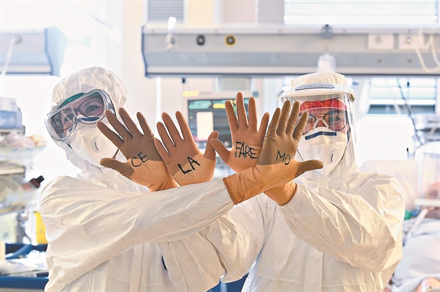 Καθημερινές οι μαζικές ταφές στη Νέα Υόρκη