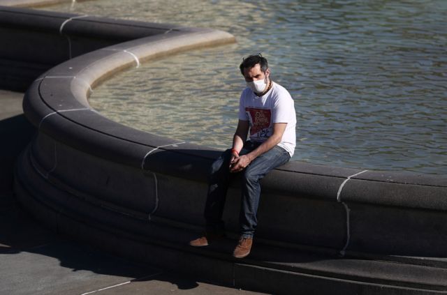 Κοροναϊός: Νέος τραγικός απολογισμός στη Βρετανία