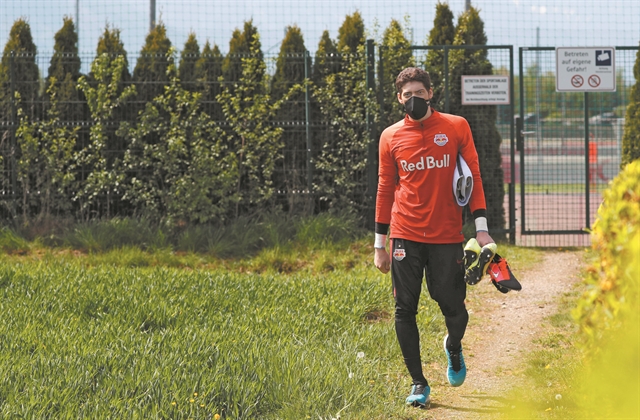 Γενέθλια εις διπλούν