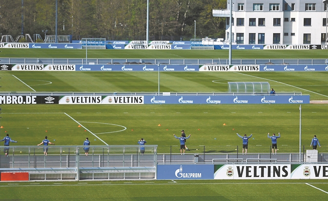 Απάντηση στις χυδαιότητες