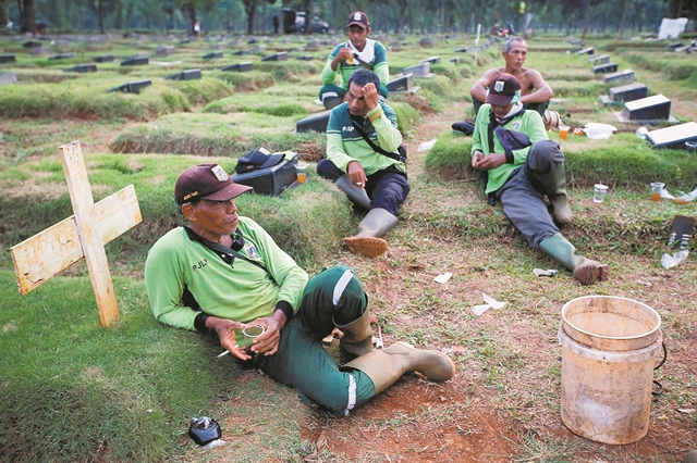 Αντιφατικές οι εκτιμήσεις για τη νικοτίνη