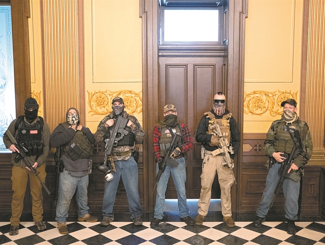 «Εχουμε αποδείξεις ότι ο κορωνοϊός       ήρθε από εργαστήριο της Ουχάν»