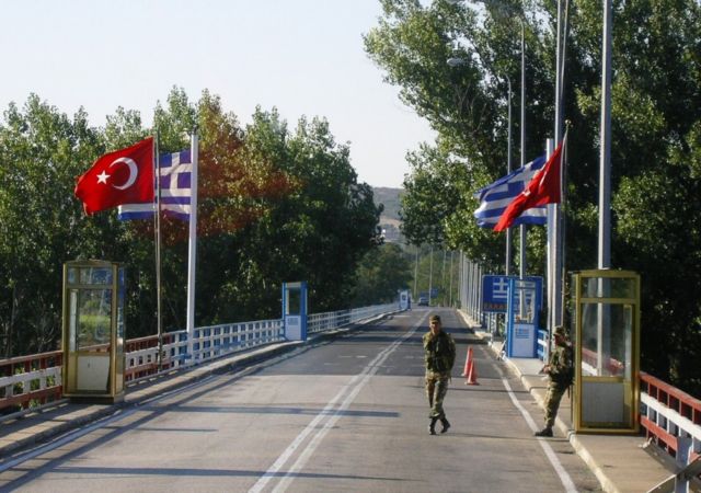 Spiegel: Τούρκοι στρατιώτες άνοιξαν πυρ κατά της Frontex στον Έβρο