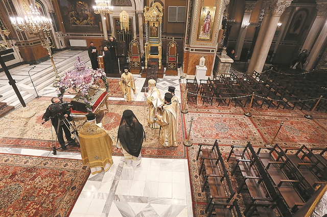 Πάσχα με ανοικτούς ναούς θέλει η Ιερά Σύνοδος