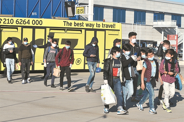 Κλείνουν την πόρτα στα ασυνόδευτα προσφυγόπουλα