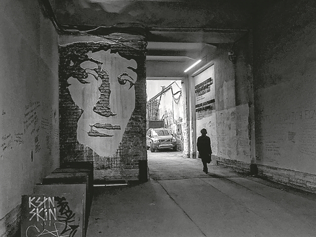 Η Αχμάτοβα στα χρόνια του Τραμπ