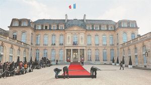 Σεξ και πάθη στο Μέγαρο των Ηλυσίων