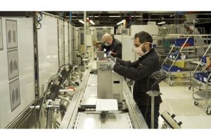 Κορωνοϊός: Kαι η SEAT μετατρέπει εργοστάσιο της για να κατασκευάζει αναπνευστήρες