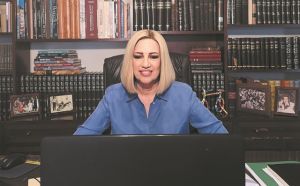 Το «παρακράτος» γκρεμίζει κάθε γέφυρα