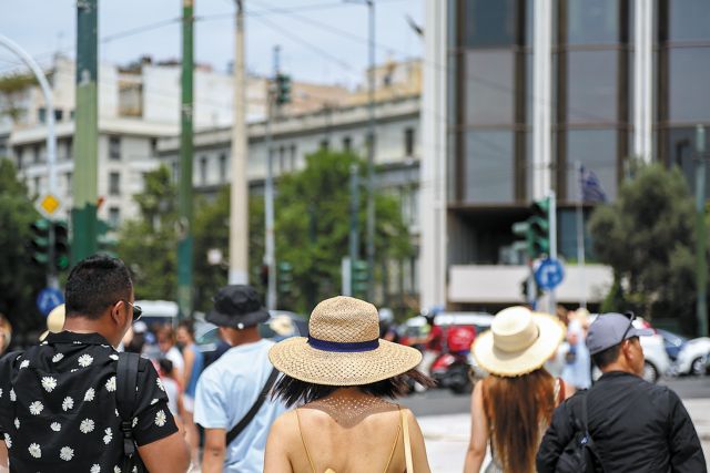 Σε βαθιά κρίση ο τουρισμός – Λουκέτο σε 3.000 ξενοδοχεία, προς πώληση 113