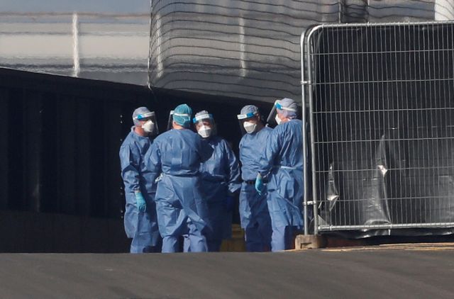 Κορωνοϊός : Σχεδόν 1.000 νεκροί σε μια μέρα στη Βρετανία