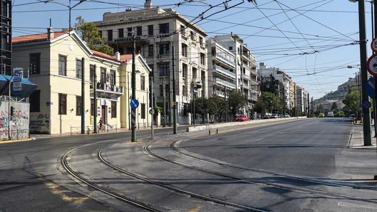 Κοροναϊός : Προσεχώς πλαφόν στον αριθμό και τη διάρκεια των μετακινήσεων