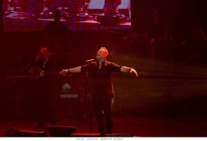 Με τα μοναδικά τραγούδια του Αντώνη Ρέμου, αμέσως μετά την Ανάσταση στο Mega