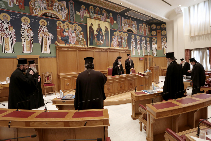 Συνεδριάζει σήμερα η Ιερά Σύνοδος – Θερμομετρήθηκαν μητροπολίτες και Ιερώνυμος