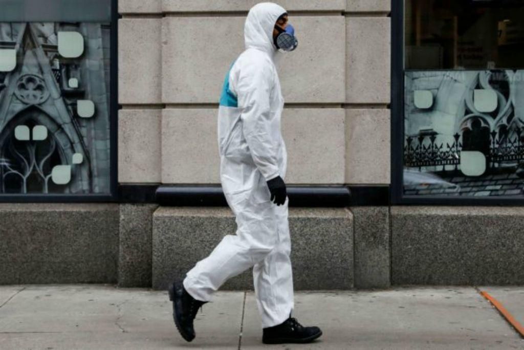 Κασαπίδης : Οι ασθενείς με κοροναϊό στις ΗΠΑ πεθαίνουν μακριά από τις οικογένειές τους