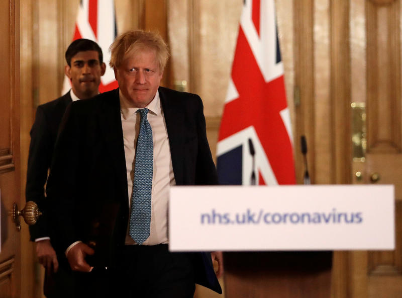 Τέσσερις διακεκριμένοι Βρετανοί κρίνουν τον Μπόρις Τζόνσον