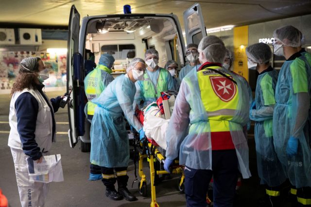 Νέο σοκ στη Γαλλία με 509 θανάτους σε μία μέρα