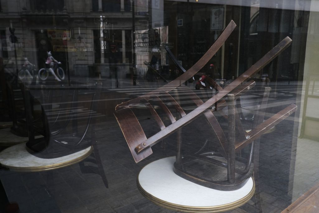 Βόλος : Βαριά ποινή στον ιδιοκτήτη ταβέρνας για το γλέντι