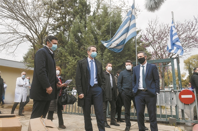 Ρωγμές στην… καραντίνα