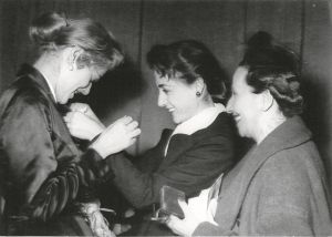 Αποκλειστικά στα «ΝΕΑ» ανέκδοτο κείμενο της Άλκης Ζέη: «Για τη Μαρίκα και την Έλλη…»