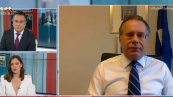 Κουμουτσάκος : Δύσκολη η μεταφορά προσφύγων από τα νησιά στην ενδοχώρα