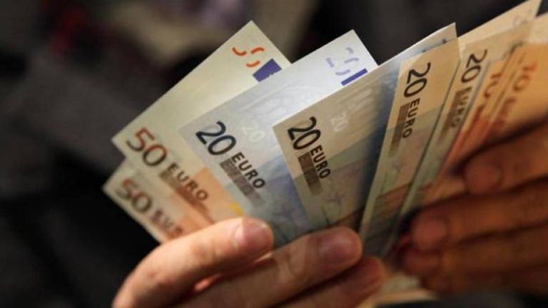 Επίδομα των 800 ευρώ: Πότε θα καταβληθεί –  Αναλυτικός πίνακας