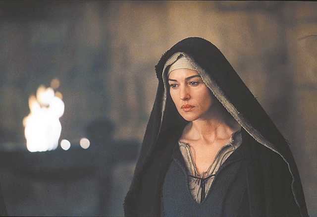 Στο Κάπρι που ξηλώθηκε το φόρεμα της Σαρλίζ…