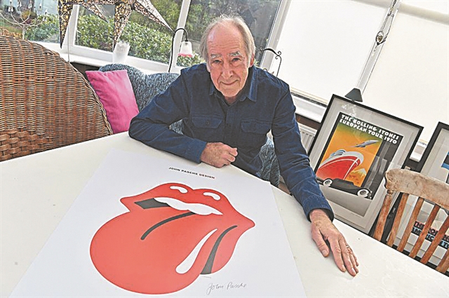 Πενήντα χρόνια μάς βγάζει τη γλώσσα!