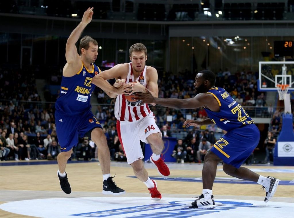 Ο Βεζένκοφ έδωσε 10.000 ευρώ σε νοσοκομείο της Βουλγαρίας