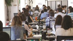 Αναστολή συμβάσεων εργασίας : Ποιος θα πληρώνει τις ασφαλιστικές εισφορές